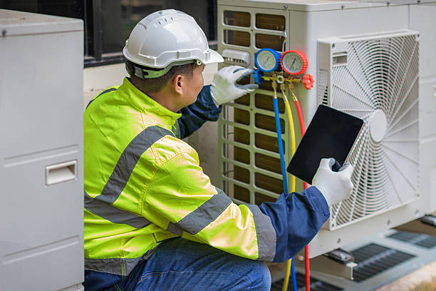 Professional Hvac technician working in Morris, IL